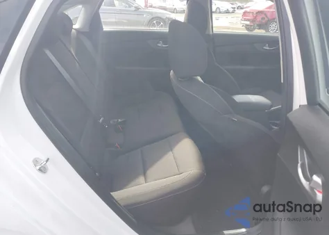 2021 Kia Forte Lxs из США, поврежденный, VIN 3KPF24AD0ME268105